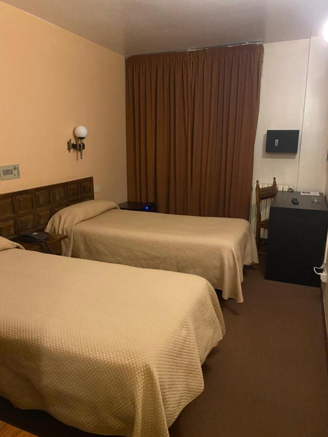 Hotel Folch Sant Julià de Lòria Kültér fotó