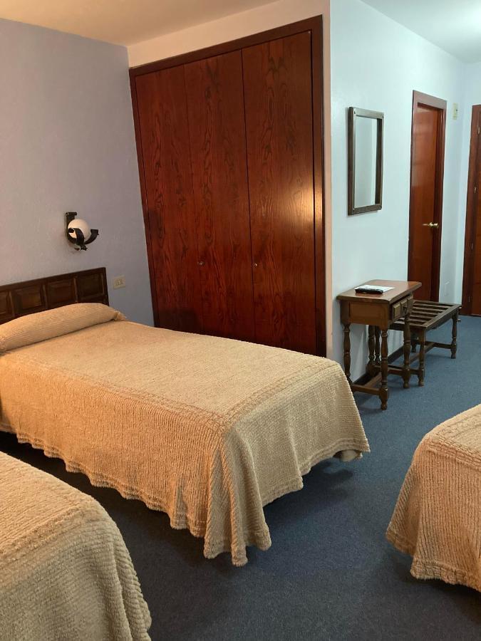Hotel Folch Sant Julià de Lòria Kültér fotó