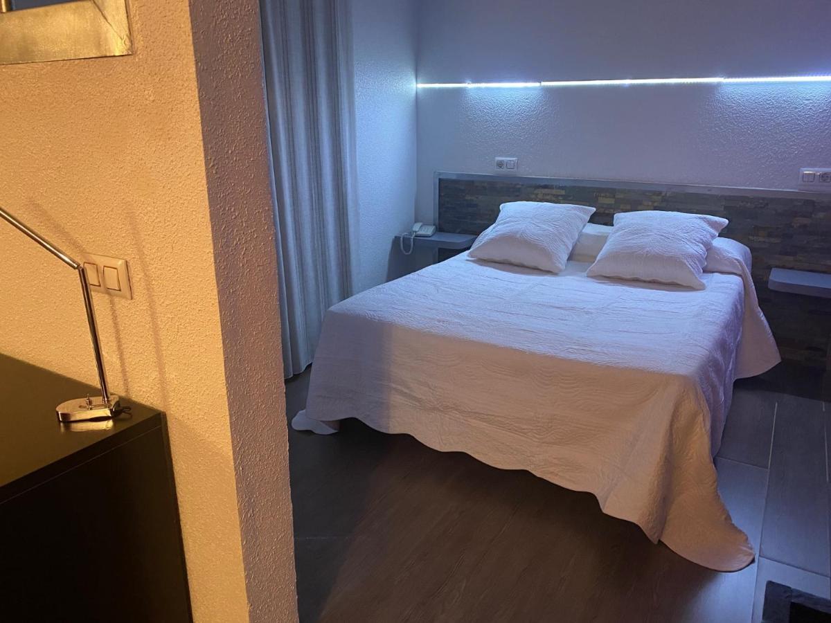 Hotel Folch Sant Julià de Lòria Kültér fotó