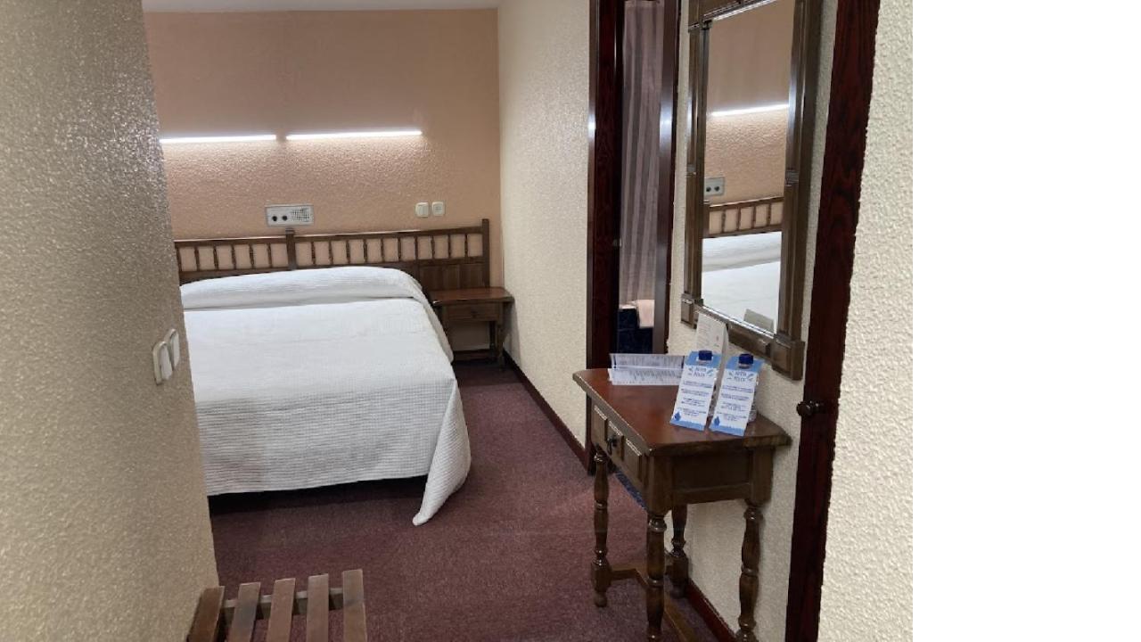 Hotel Folch Sant Julià de Lòria Kültér fotó