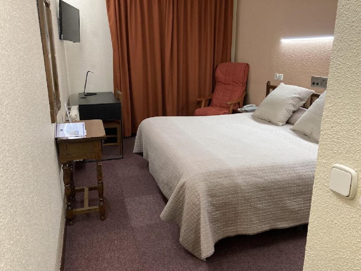 Hotel Folch Sant Julià de Lòria Kültér fotó