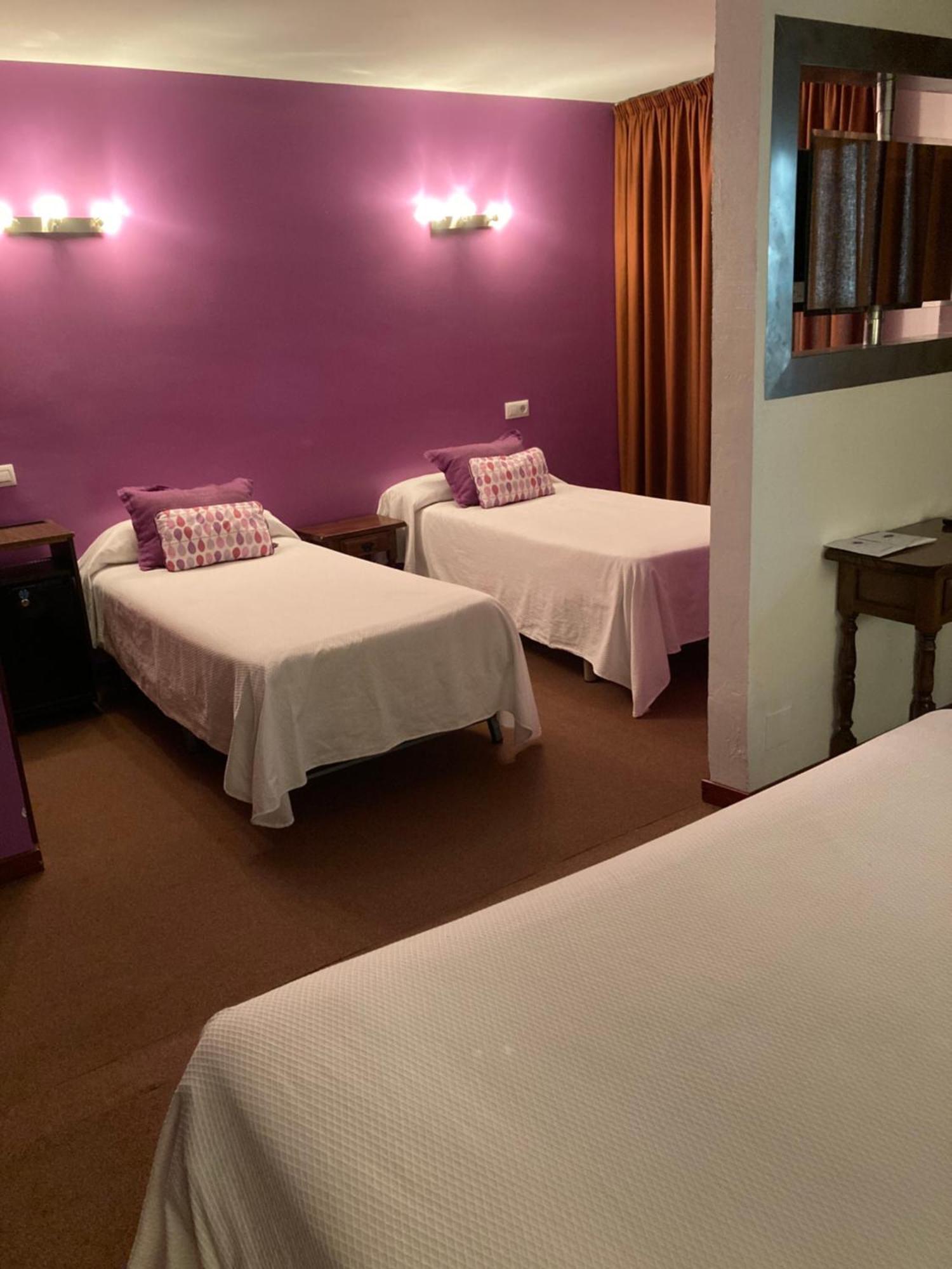 Hotel Folch Sant Julià de Lòria Szoba fotó