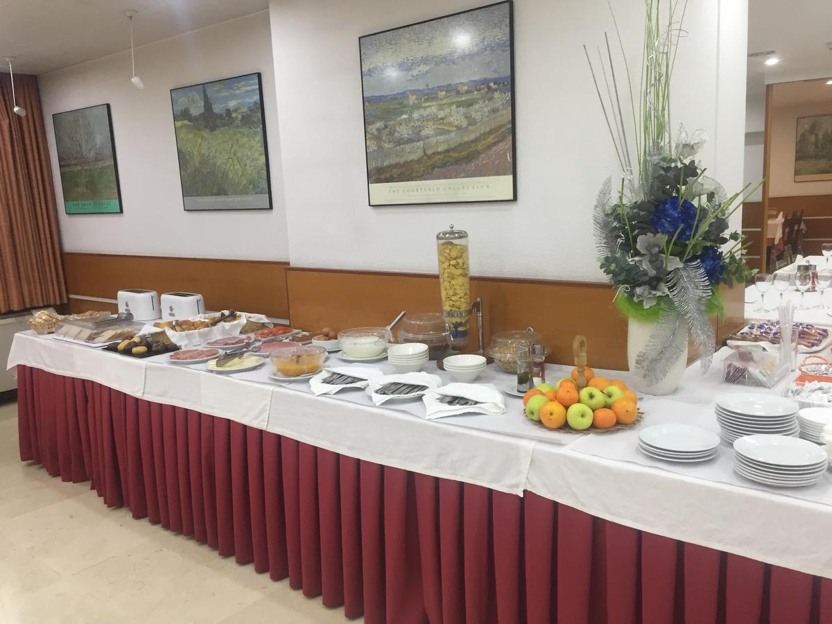 Hotel Folch Sant Julià de Lòria Kültér fotó