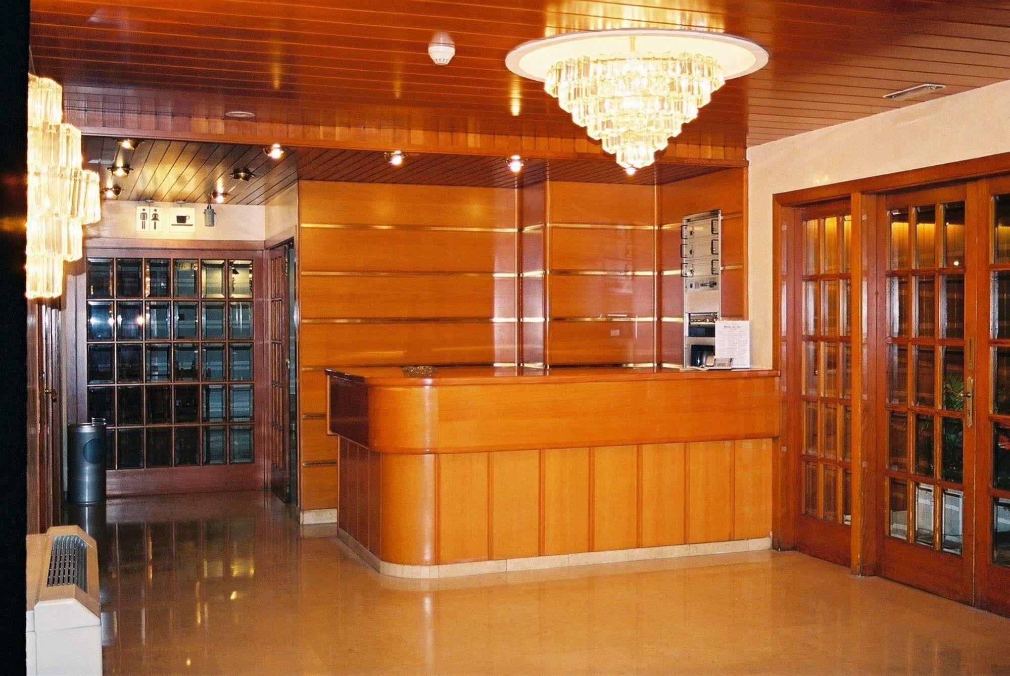 Hotel Folch Sant Julià de Lòria Kültér fotó