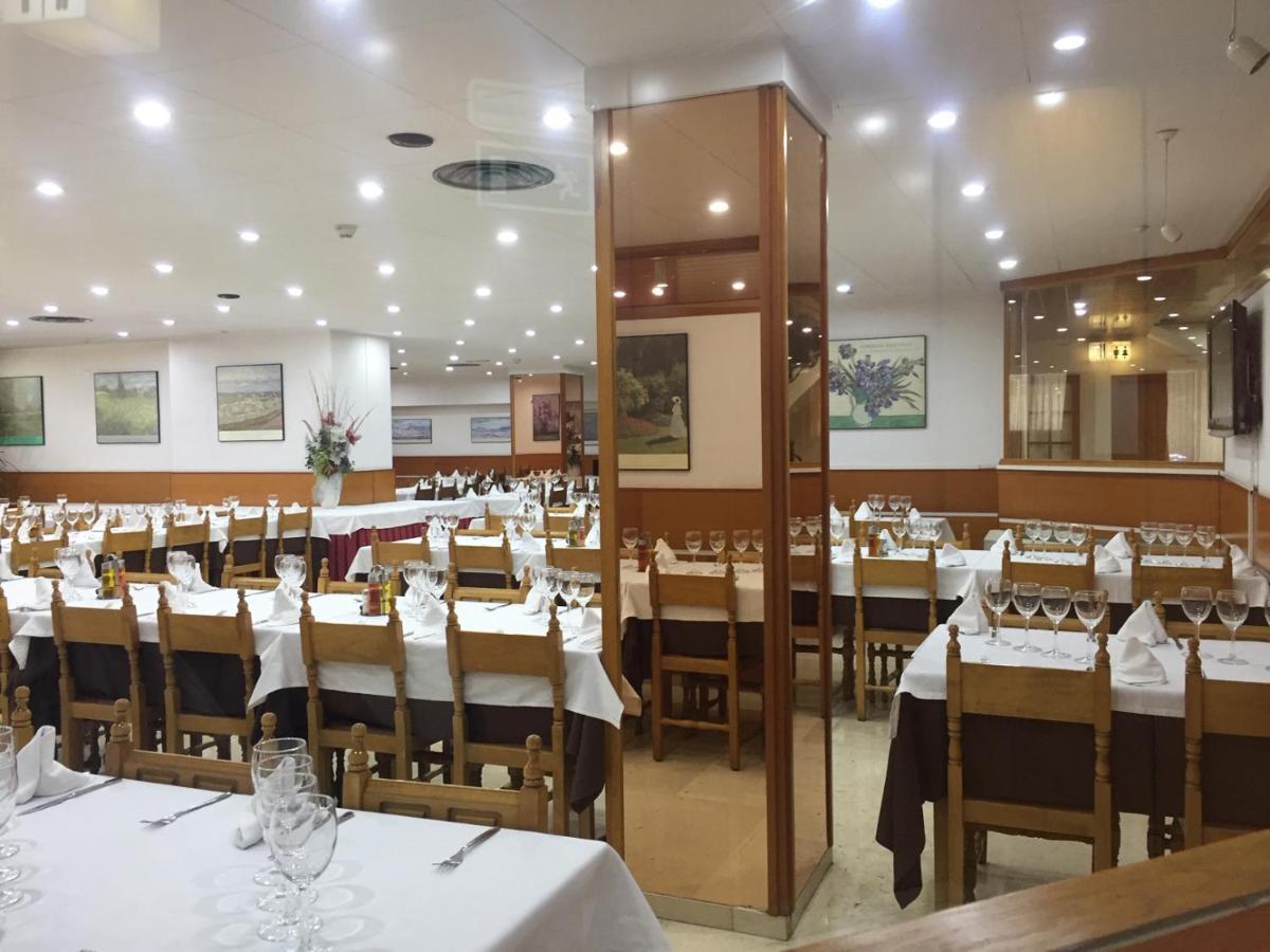 Hotel Folch Sant Julià de Lòria Kültér fotó