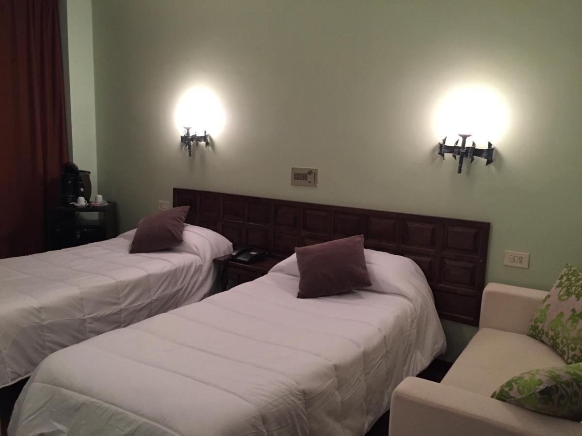 Hotel Folch Sant Julià de Lòria Kültér fotó